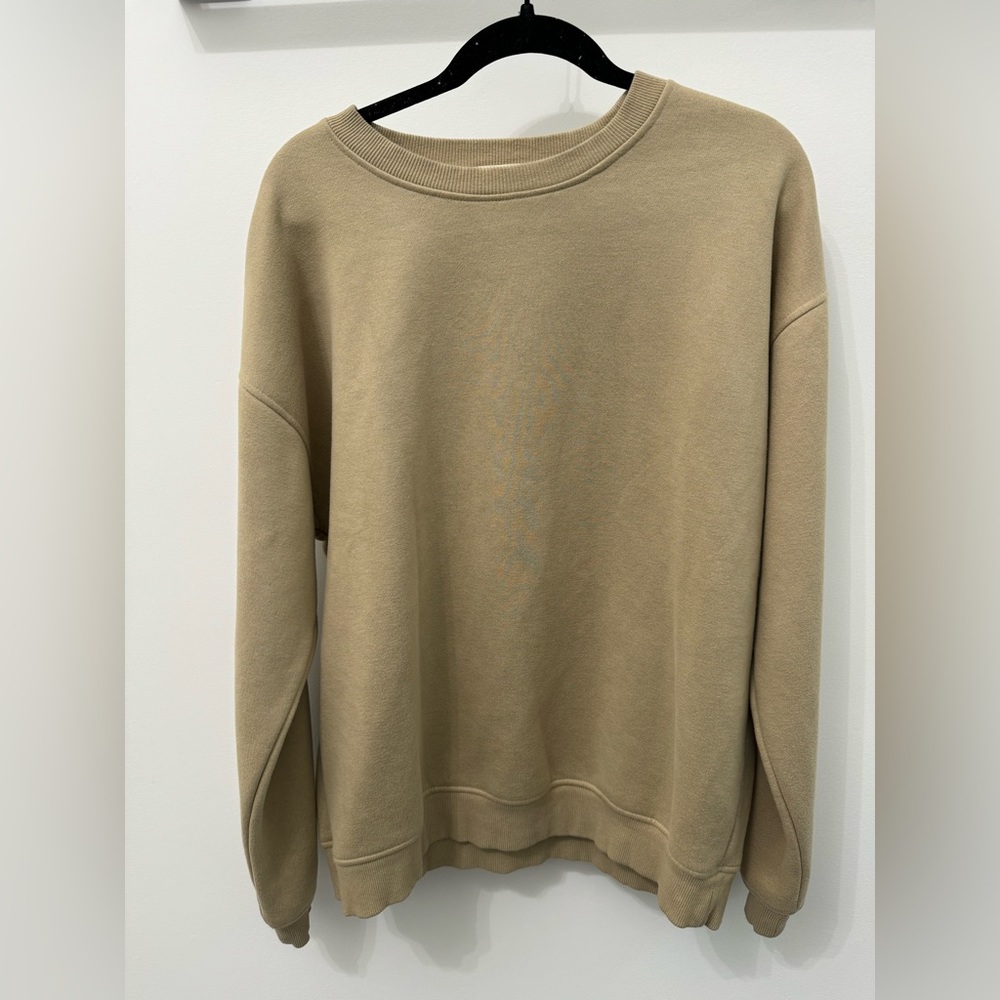 Altard's State Large Be Kind Soft Sweatshirt. ⚡️🌸